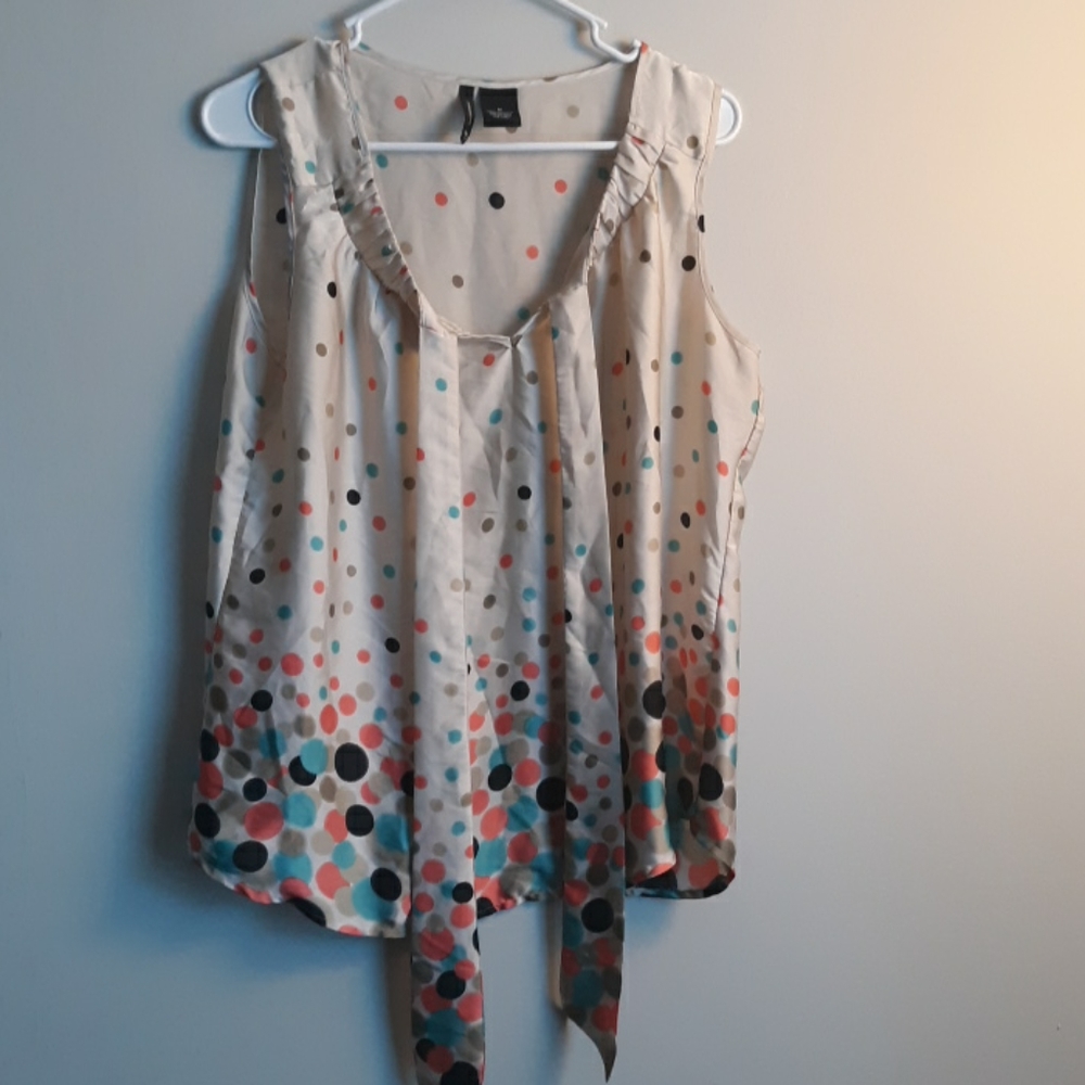Sleeveless Blouse
